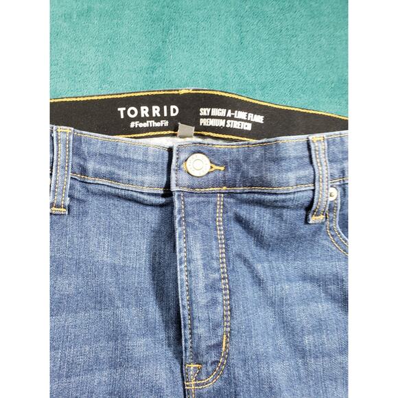 Torrid Jeans Size 18 Womens Blue Elastic Waist Stretch Wide Leg A Line Flare - Picture 6 of 12